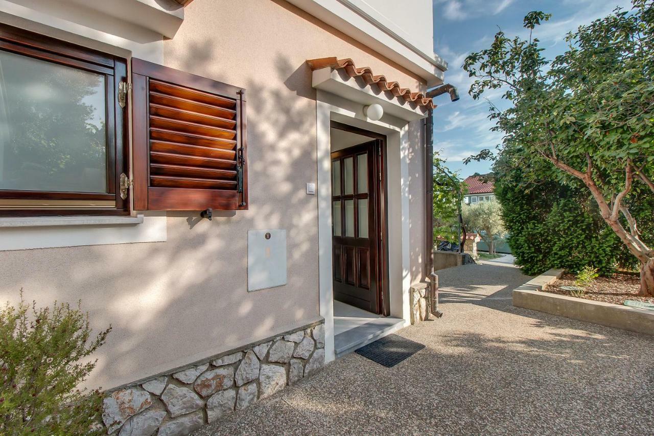 Apartment Simona Mali Lošinj Екстериор снимка