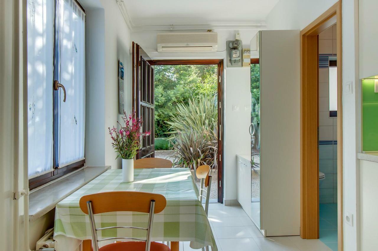 Apartment Simona Mali Lošinj Екстериор снимка